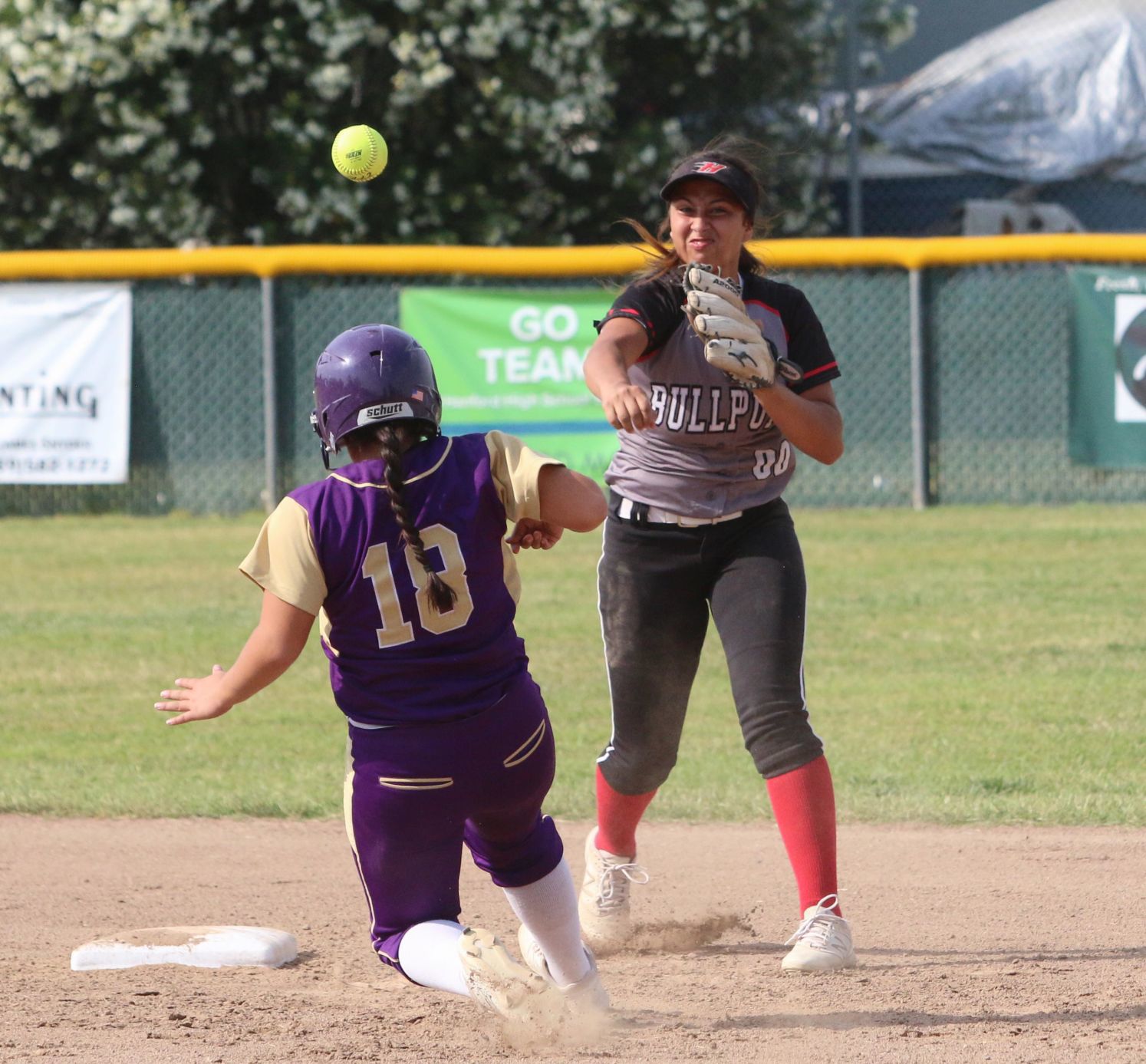 Bullpups use big sixth inning to reach semifinals
